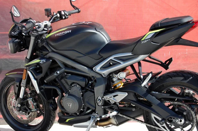 Imagen de Triumph STREET TRIPLE RS