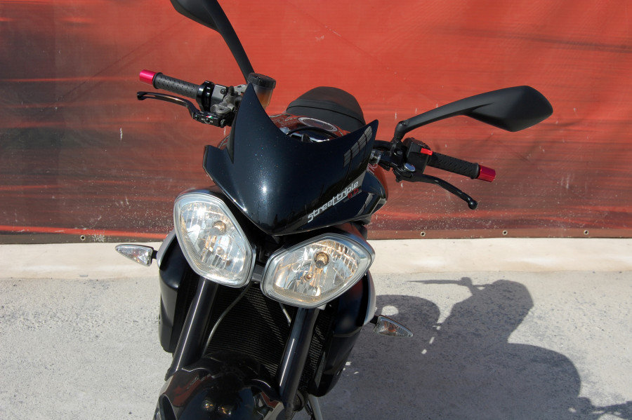 Imagen de Triumph STREET TRIPLE 675 ABS