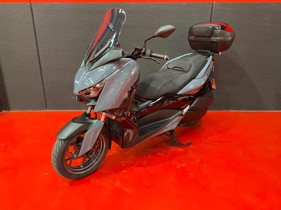 Imagen de Yamaha X-MAX 300 TECH MAX